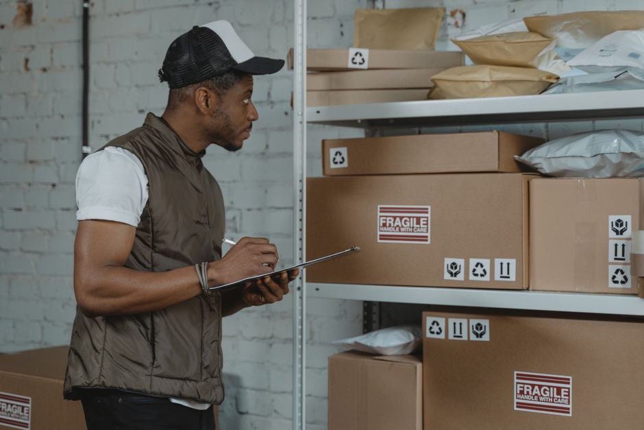 Inventory Management System vs ERP: 재고 관리 전용 시스템과 ERP 재고 모듈의 차이