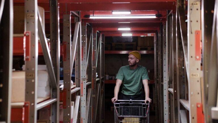 Micro Fulfillment Center 개념과 도입 사례｜도심 물류 자동화가 필요한 이유